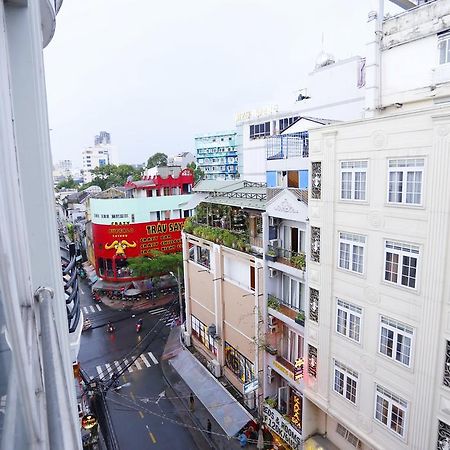 Le Petit Sai Gon Hotel Ho Chi Minh-stad Buitenkant foto