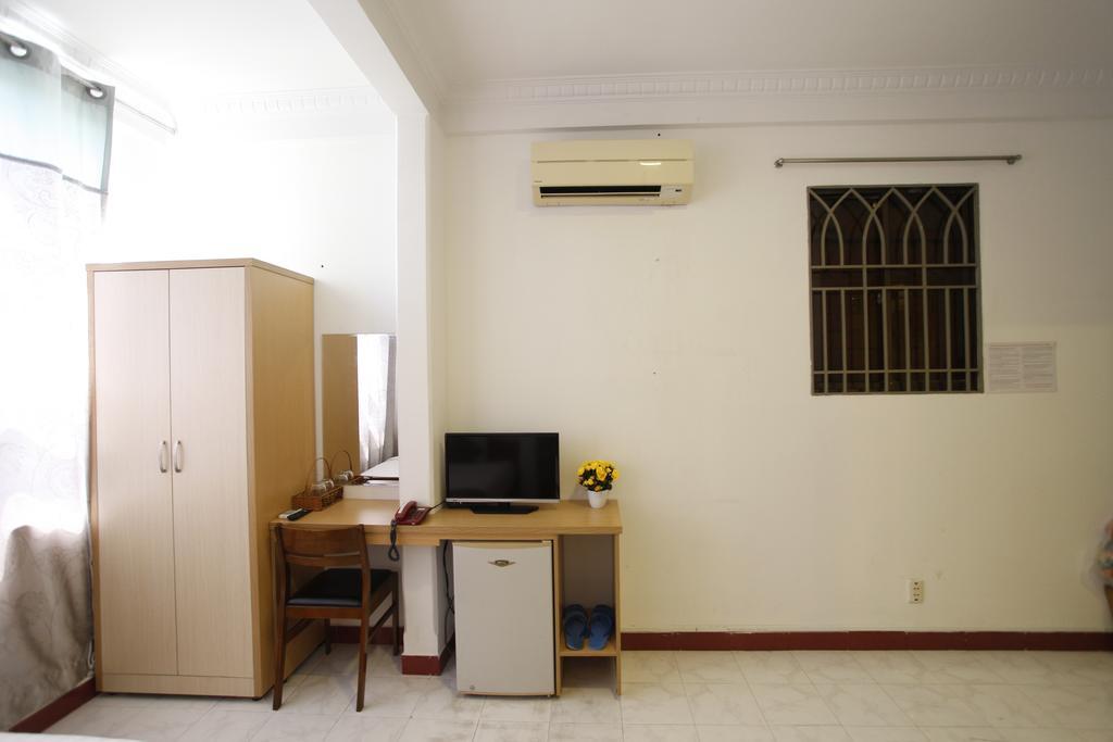 Le Petit Sai Gon Hotel Ho Chi Minh-stad Buitenkant foto